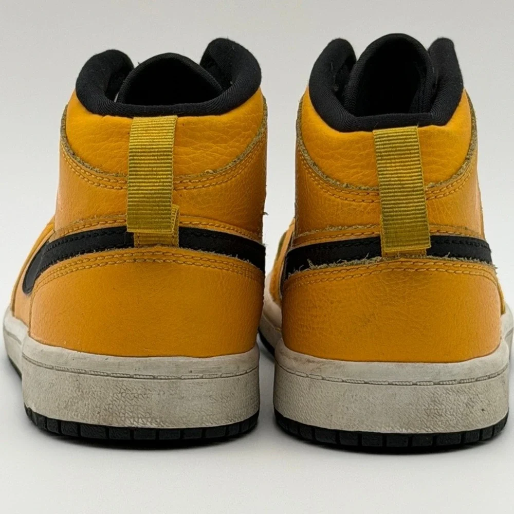 Jordan‎ 1 Mid University Gold 640734-700 2.5Y